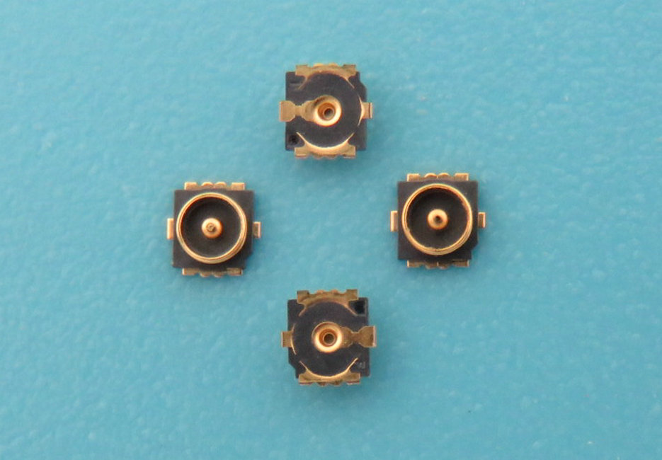 MCR 4th COAXIAL SOCKET,L2.0*W2.0* H0.6mm,&empty;1.5